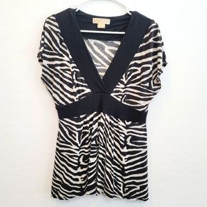 💕 MICHAEL Michael Kors Animal Print Top Size Small P